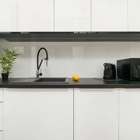 Apartament Luksusowe W łodzi Z Biurkiem, Balkonem I Klimatyzatorem By Renters Prestige Łódź