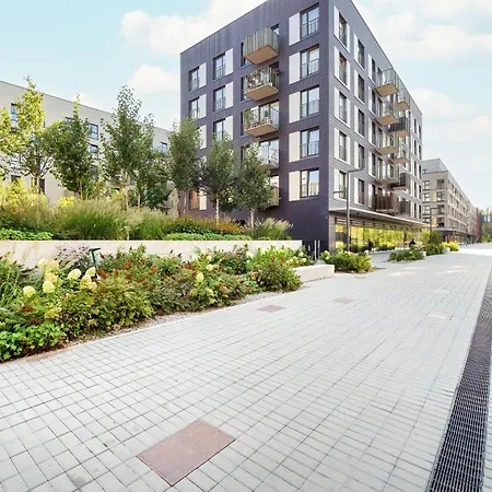 Luksusowe W Lodzi Z Biurkiem, Balkonem I Klimatyzatorem By Renters Prestige Apartman *